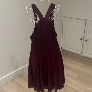 Elegant Burgundy Sleeveless Dress